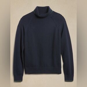 Banana Republic Women's Apres Ski Chunky Knit TurtleNeck Sweater. Size: XL.